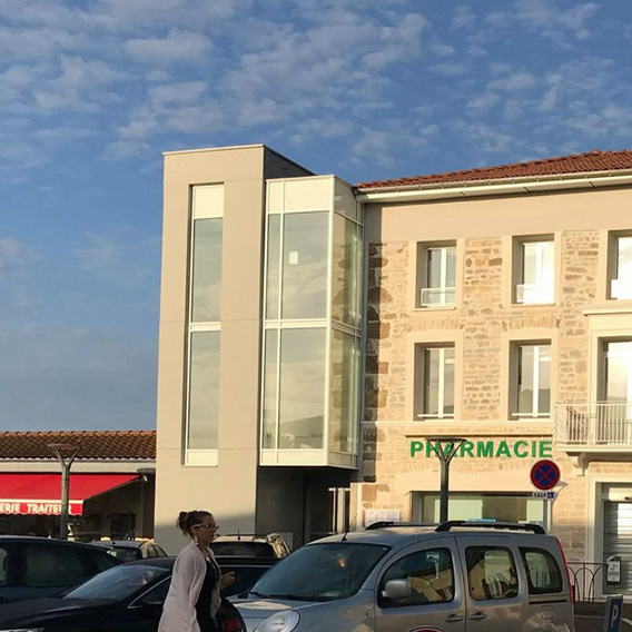 MAISON MEDICALE (Art-Cam Architectures) 
